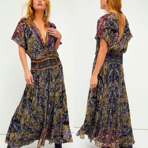 Free People Maxi Dress Forever femme in a floral print sz.6
